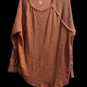 SO Ribbed Knit Top in Brown